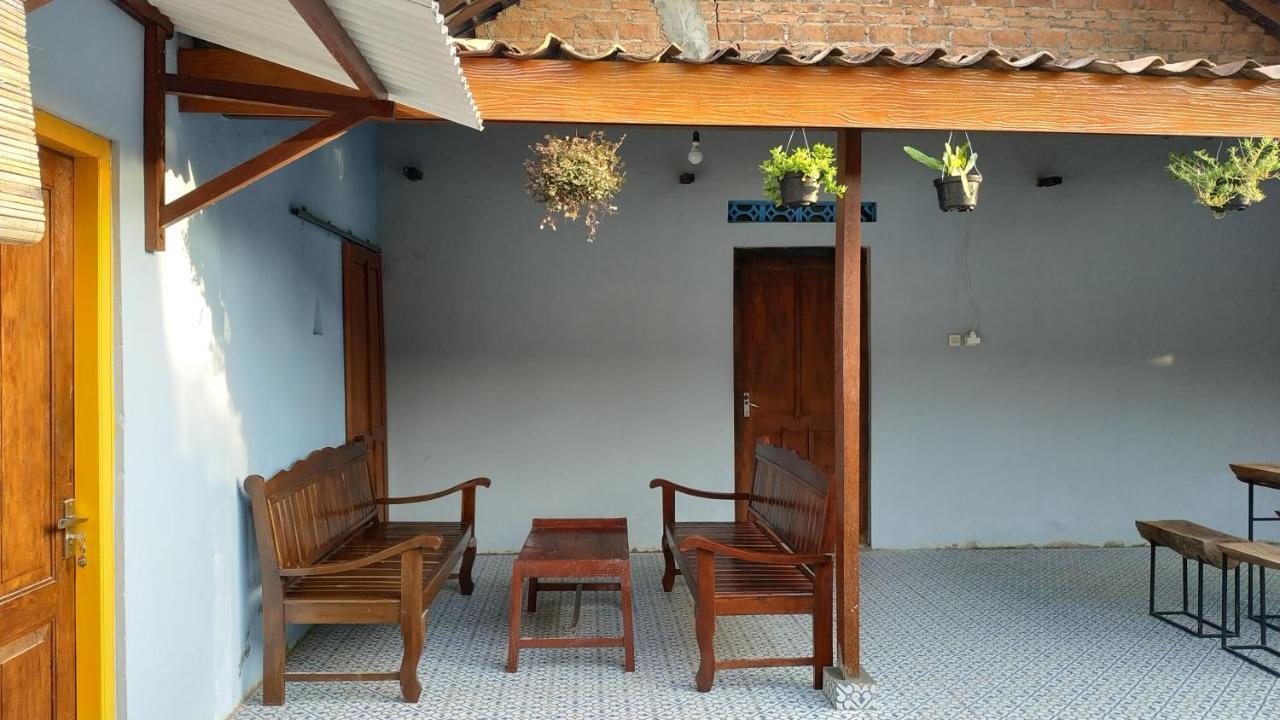 Genthong Homestay มาเกอลัง ภายนอก รูปภาพ
