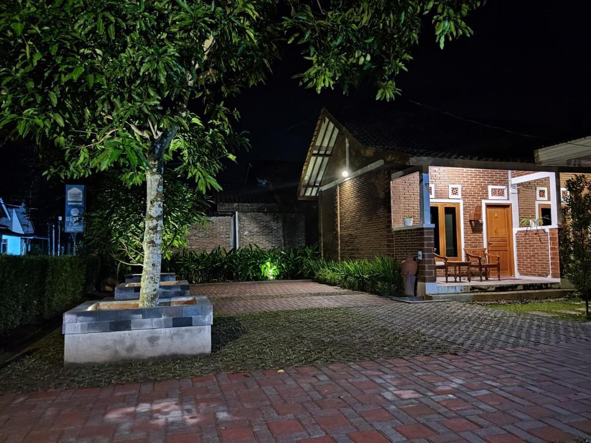 Genthong Homestay มาเกอลัง ภายนอก รูปภาพ