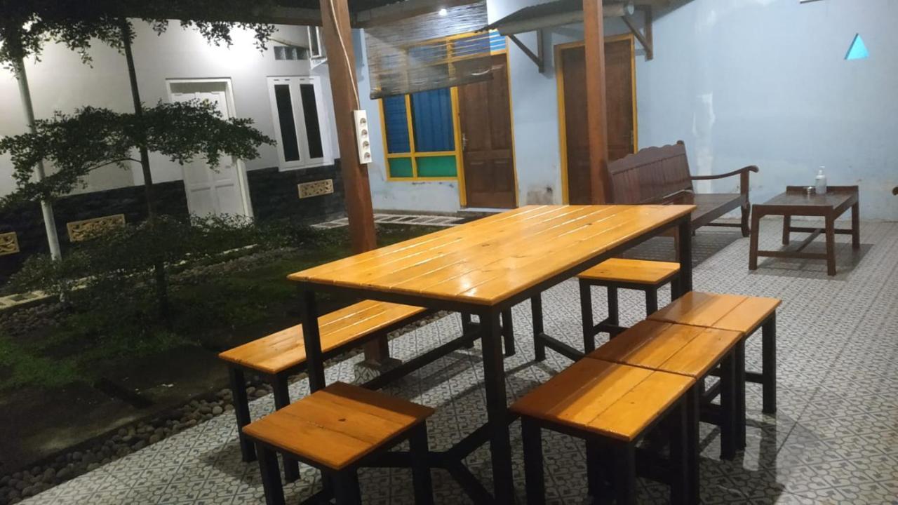 Genthong Homestay มาเกอลัง ภายนอก รูปภาพ