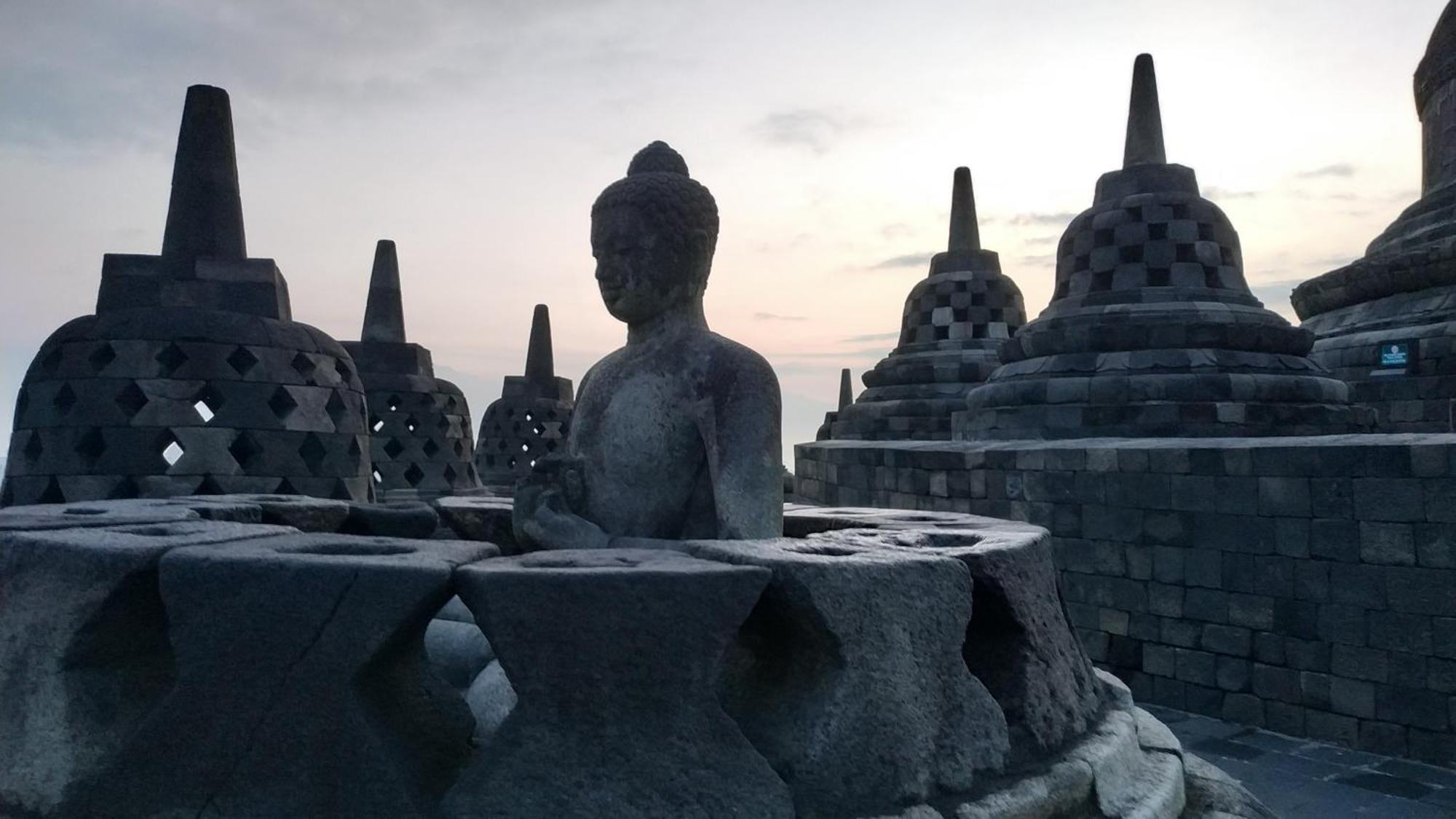 Genthong Homestay มาเกอลัง ภายนอก รูปภาพ