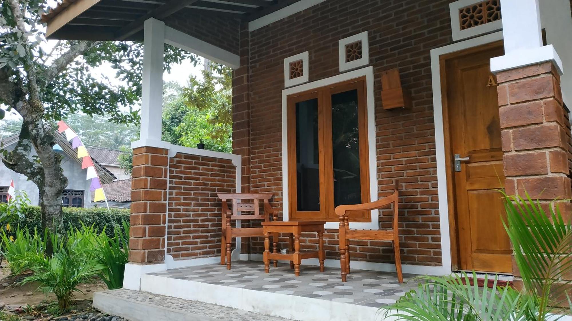 Genthong Homestay มาเกอลัง ภายนอก รูปภาพ