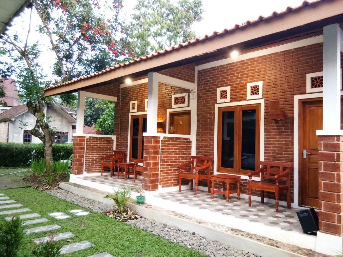 Genthong Homestay มาเกอลัง ภายนอก รูปภาพ