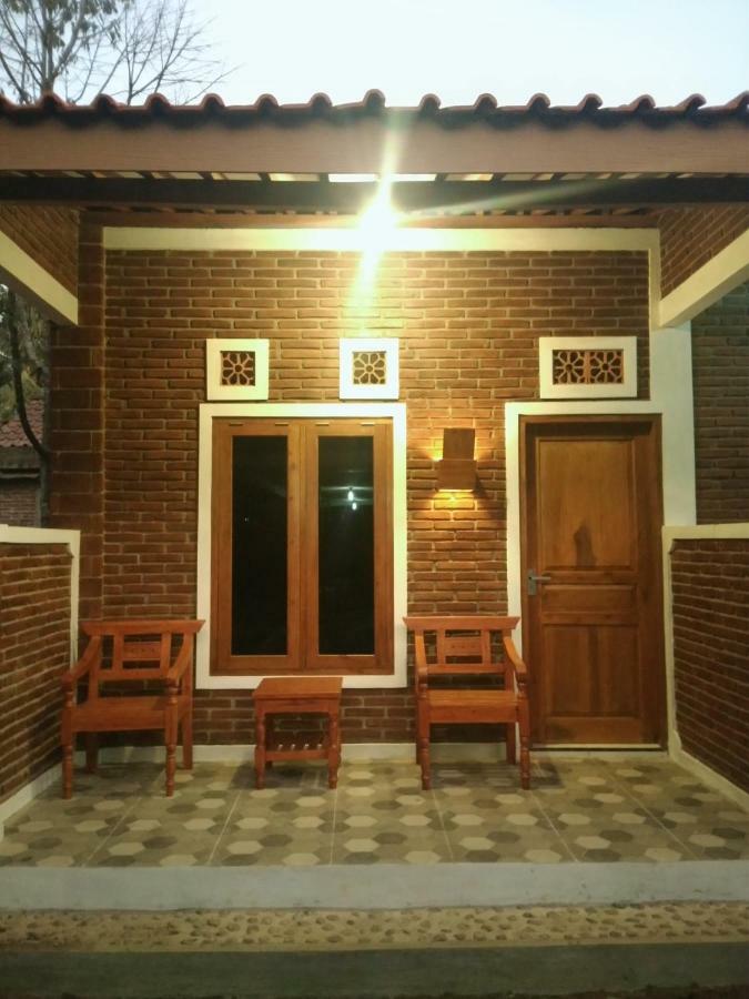 Genthong Homestay มาเกอลัง ภายนอก รูปภาพ