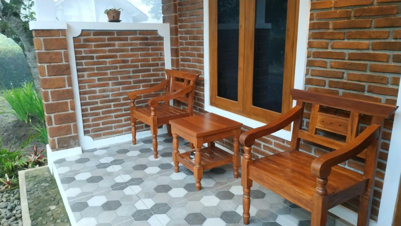 Genthong Homestay มาเกอลัง ภายนอก รูปภาพ